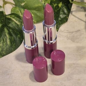 2 piece CLINIQUE Plum Pop Lipstick